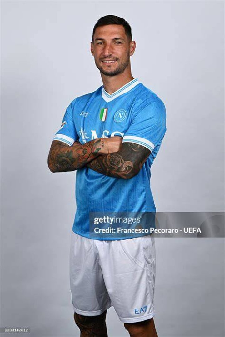 Matteo Politano's net worth, contract, Instagram, salary, house, cars, age, stats, latest news