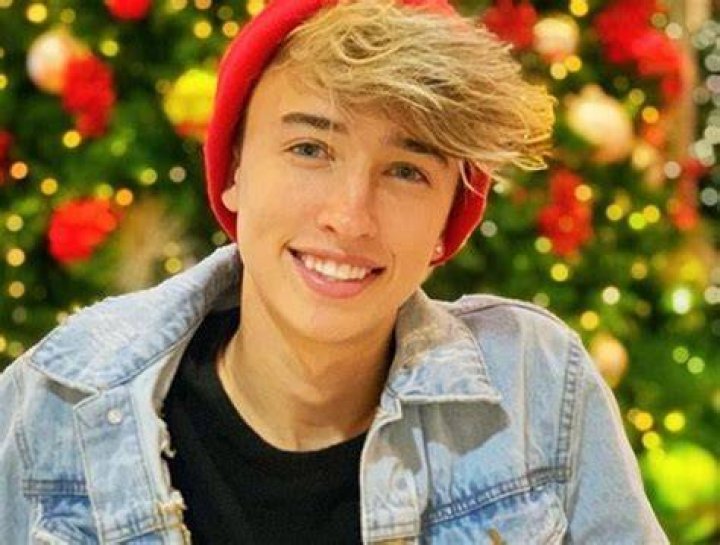 Maverick Baker Bio, Facts, Family Life of TikTok Star