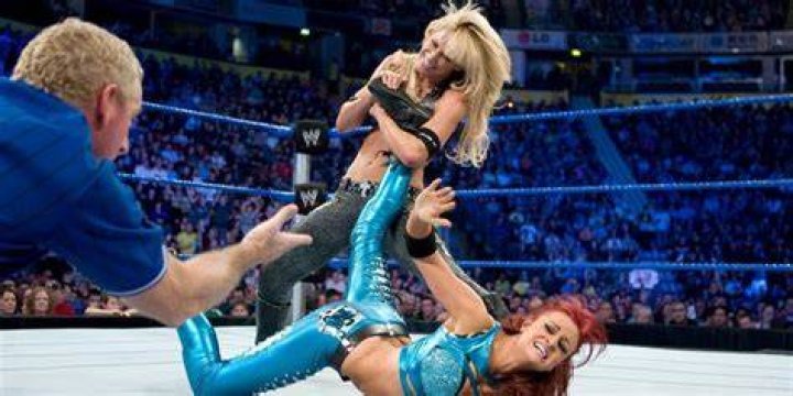 McCool v Maria SmackDown 2008