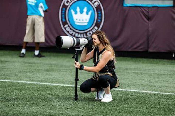 Meet Taylor Nixon CanvasRebel Magazine