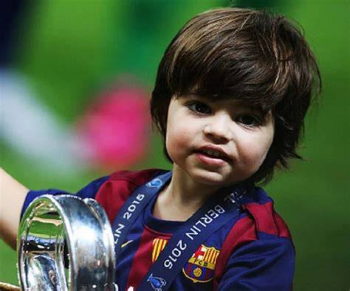 Milan Piqu&eacute; Mebarak Biography Facts, Childhood, Family Life