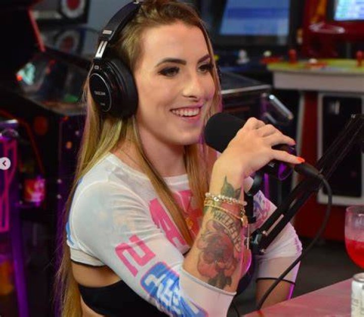 Musa do OnlyFans, Sophie Buttini revela &ldquo;Os homens t&ecirc;m medo de mim