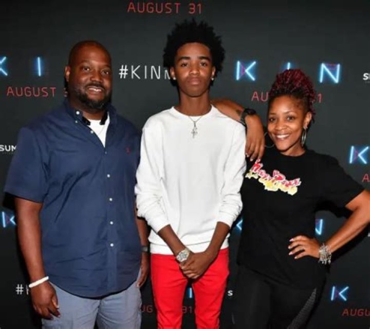 Myles Truitt Bio, Wiki, Age, Height, Girlfriend, Movies, Stranger Things, and Net Worth
