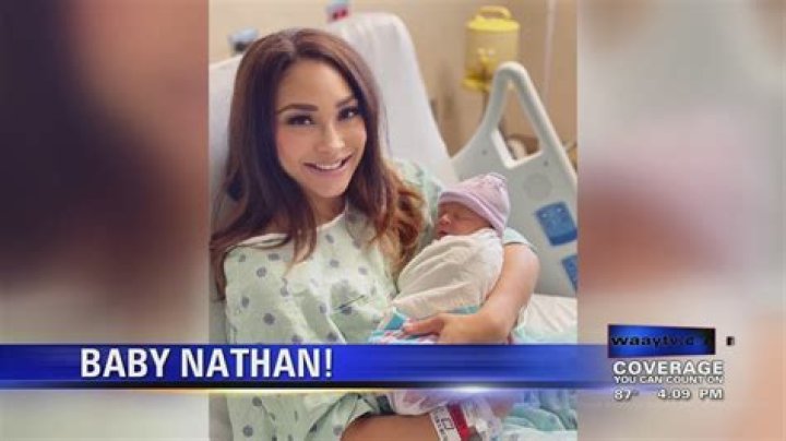 Najahe Sherman CBS, Bio, Wiki, Age, Parents, Husband, WAAY 31, Salary, and Net Worth