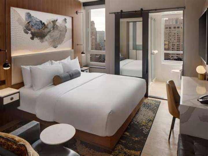 New Design for 128-Room Hotel Indigo Underway in the Financial District