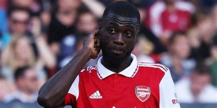 Nicolas Pepe's salary: house, cars, contract dating, net worth, age, stats