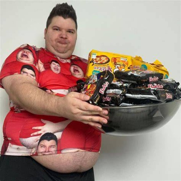 Nikocado Avocado to stop posting mukbang videos due to health?