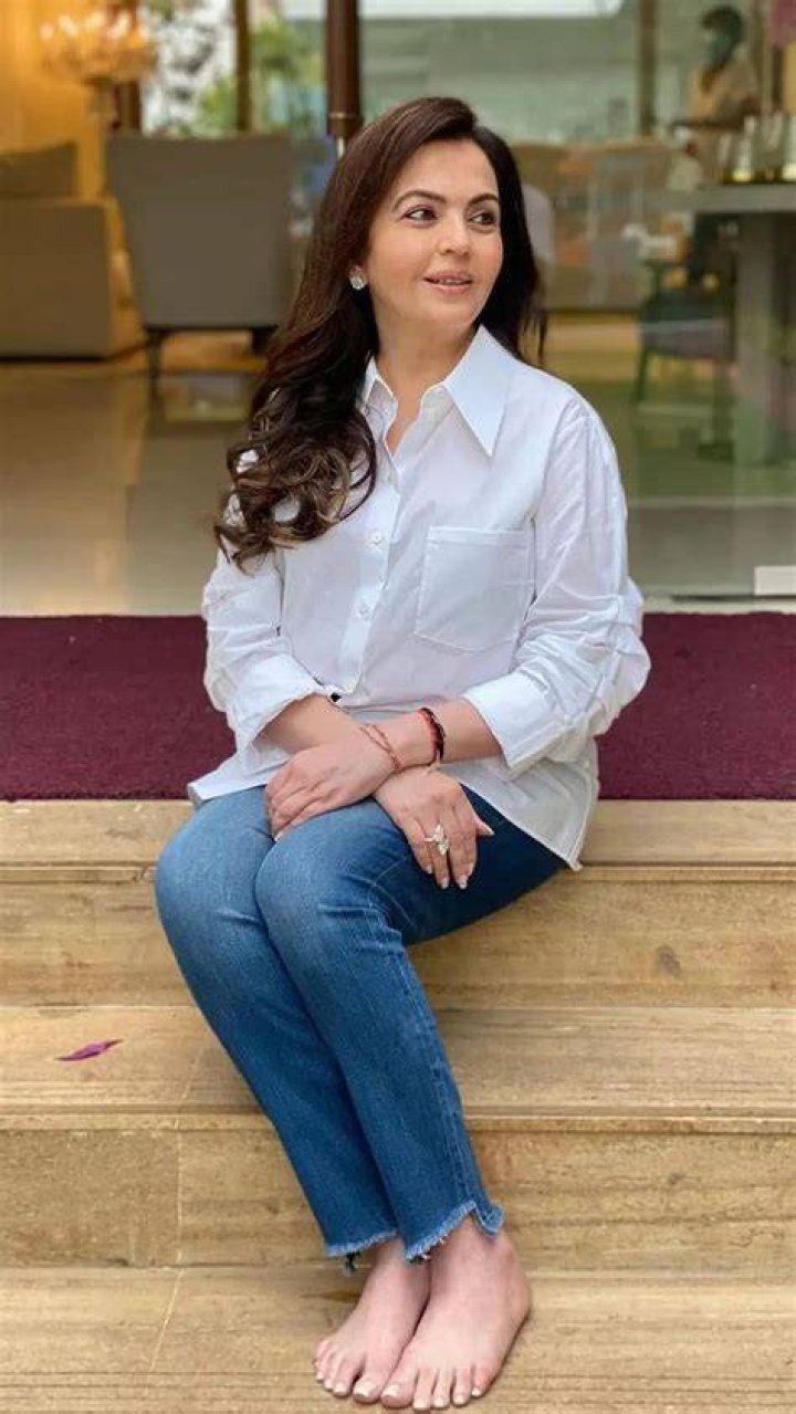 Nita Ambani Height In Feet Unveiling The Dimensions Of A Philanthropic