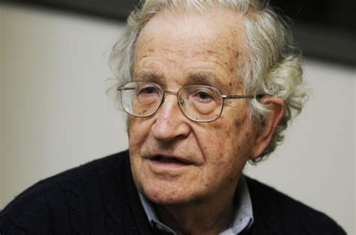 Noam Chomsky Biography Facts, Childhood, Family Life & Achievements