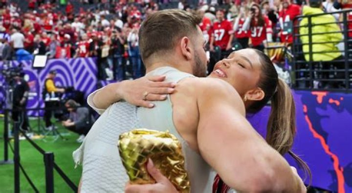 OBJ&rsquo;s Girlfriend Who Is Lauren Wood? What Is The Poop Story? Fanbuzz