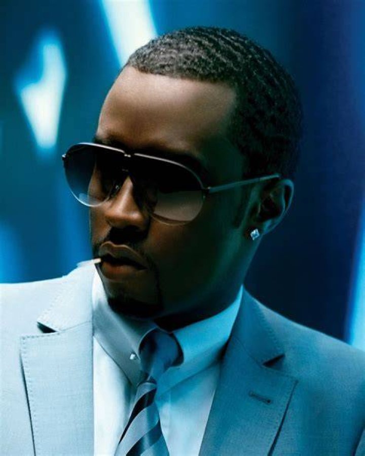 P. Diddy sunglasses Sean combs, Black curly hair, Afro textured hair