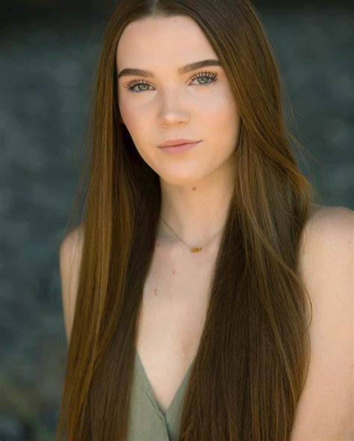Paris Warner Biography, Height & Life Story Super Stars Bio