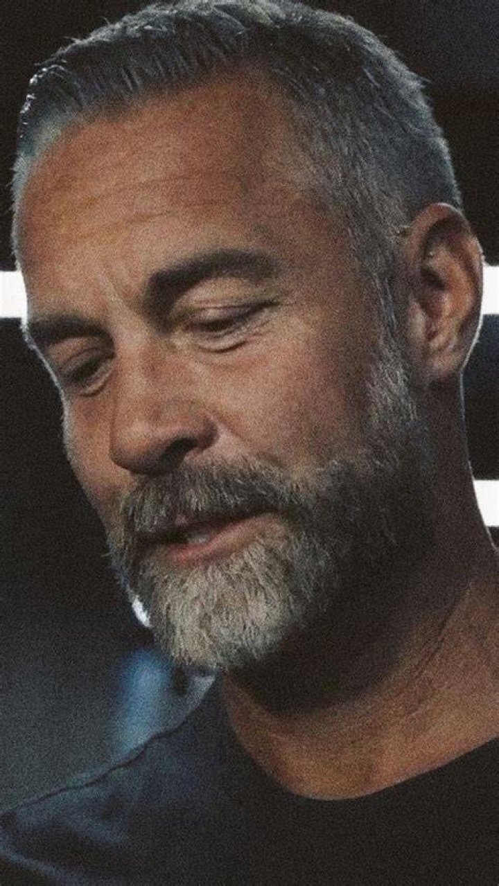 Pin em Jay Harrington