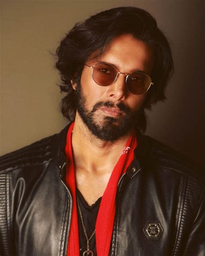 Rajneesh Duggal – Biography, Facts & Life Story
