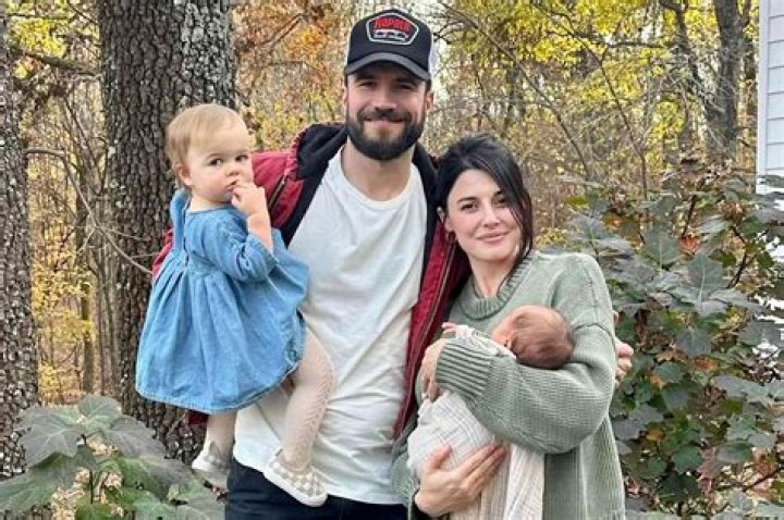 Sam Hunt Poet Wife: Is He Married? Kids And Family