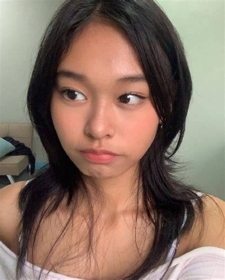 Seventeen, Pretty People, Sofia, Asian Girl, Crop Tops, Svt, Peeps