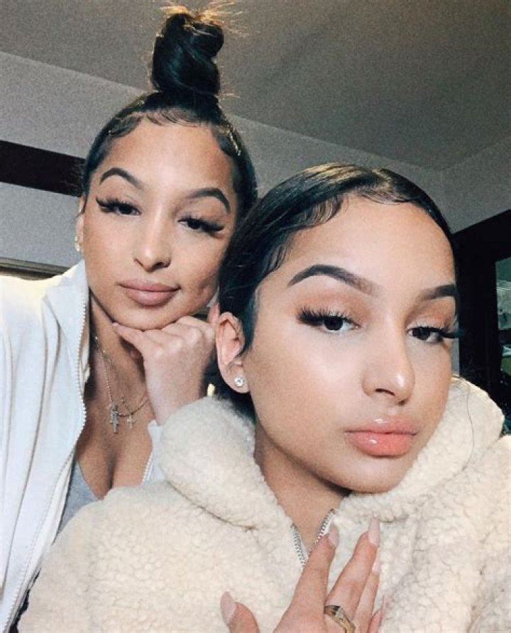 Siangie Twins's Biography And Facts'