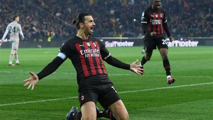 Striker Zlatan Ibrahimovic stuns entire San Siro with bizarre entrance as AC Milan win Italian Serie A