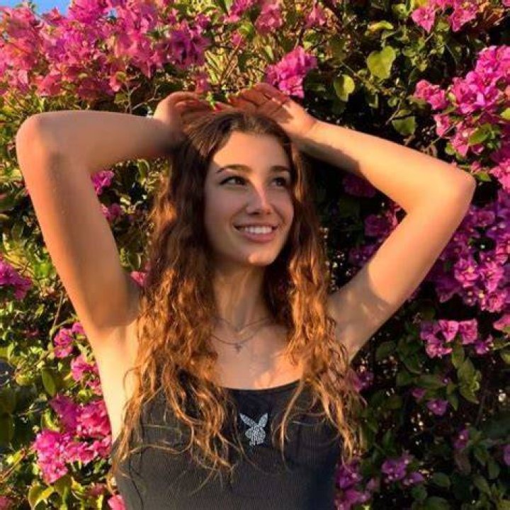 Sydney May (Sydney Vezina, Sydneyvmay, sydneyvmayy) Nude OnlyFans Leaks