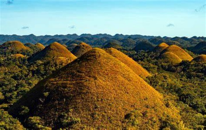 the chocolate hills in bohol, philippines