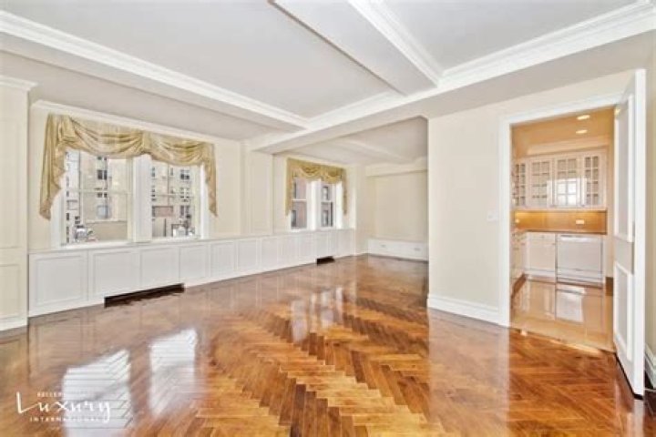 The Mayfair, 610 Park Avenue, NYC - Condo Apartments