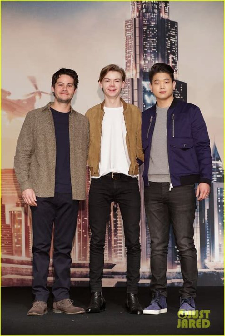 Thomas Brodie-Sangster Height