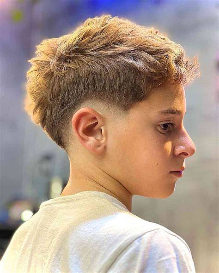 Top 10 Best Hairstyles For Big Foreheads Female