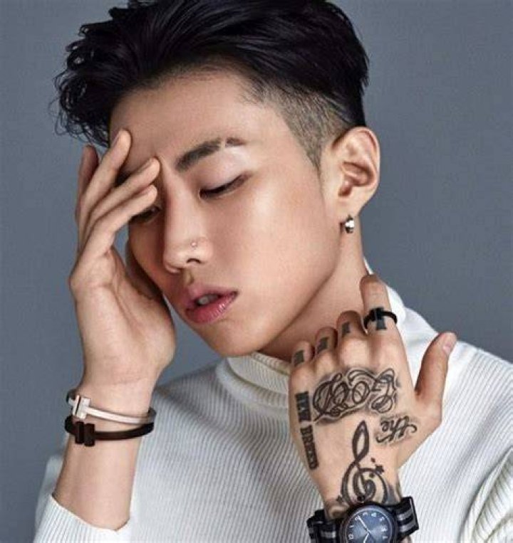 Top 10 KPop Male Solo Artists (2020) Spinditty