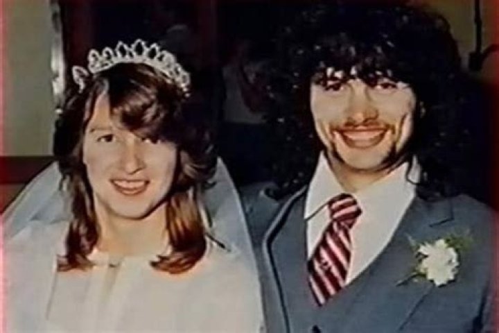
Where Is Kevin Smith’s Wife Suzanne Smith? Married From 1986 Till Kevin’s Death
