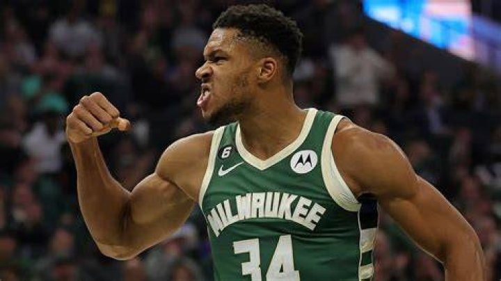 Who is Giannis Antetokounmpo? Age, Net worth, Everyting about his