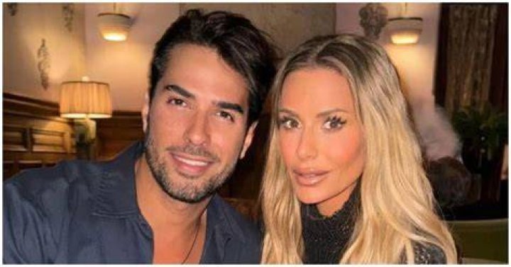 Who is Javier dating?