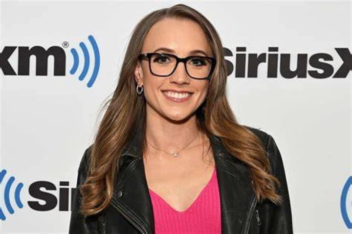 Who is Kat Timpf's husband Cameron Friscia? How the couple meets & get