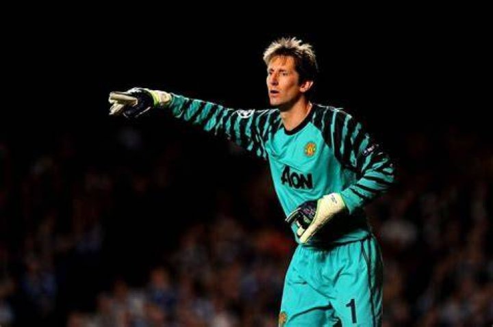 Who is the highest-scoring goalkeeper of all time in football?