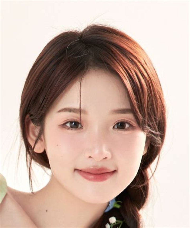 Xu Jiayin Family: Wife Ding Yamei, Daughter And Sons