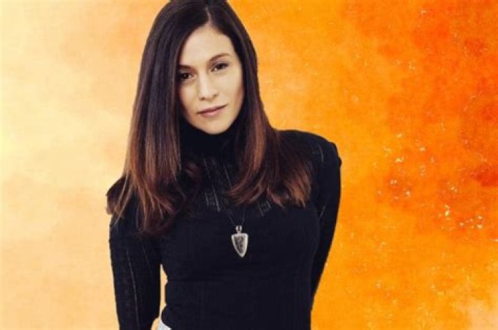 Yael Stone – Biography, Facts & Life Story