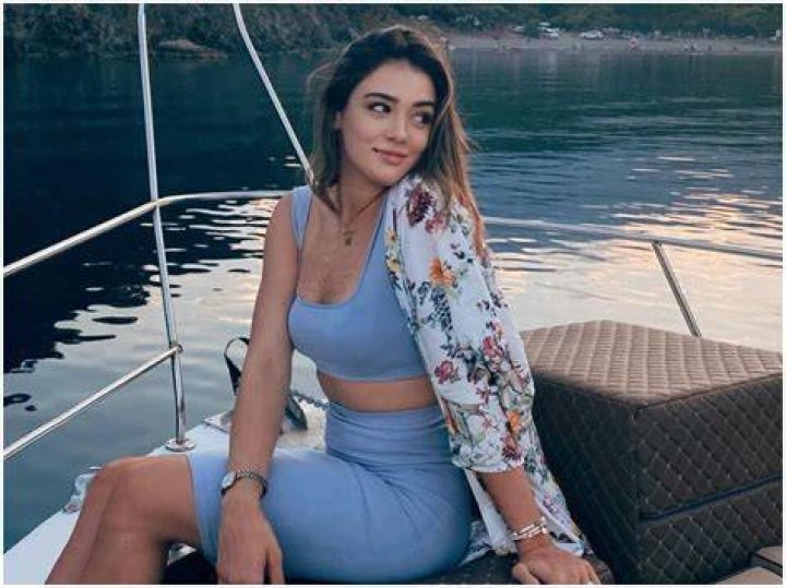 Zehra Gunes age